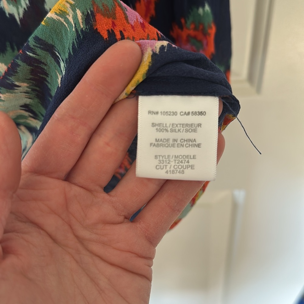 NWOT Joie 100% Silk Floral Top - Picture 3 of 4